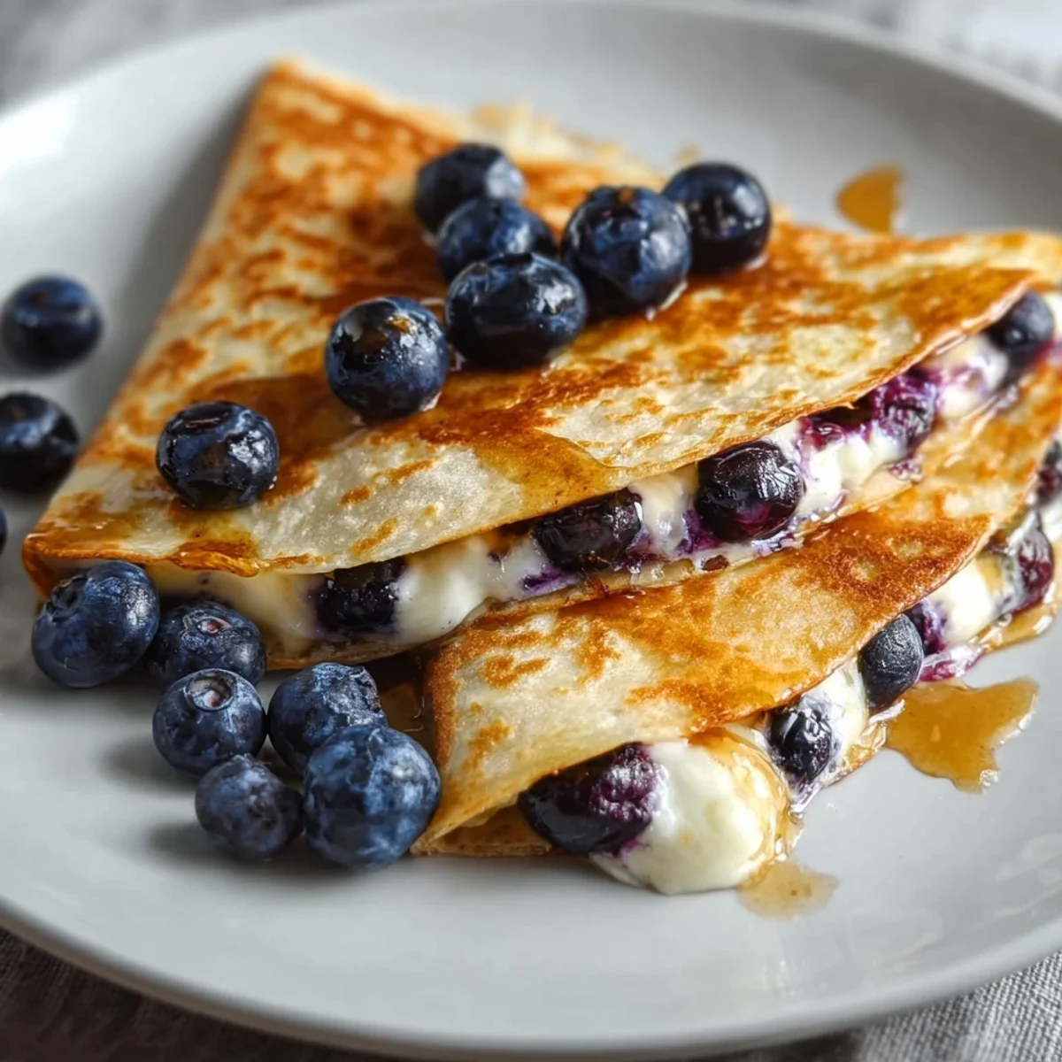 Blueberry Breakfast Quesadilla: Quick & Easy